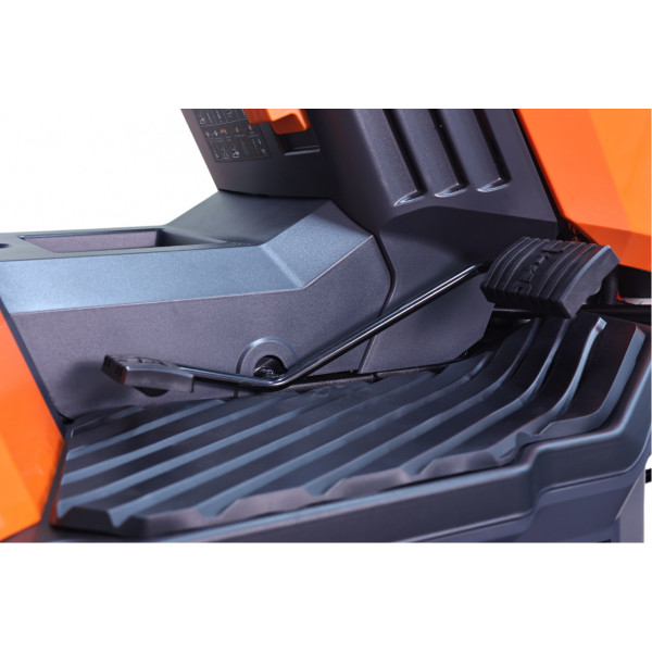 Газонокосилка бензиновая самоходная с сиденьем (райдер) ELAND LT-5810PL