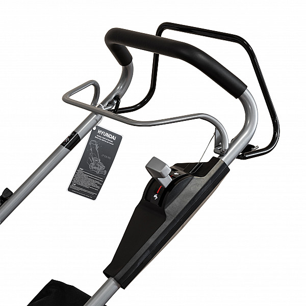 Газонокосилка бензиновая HYUNDAI L P536 PRO