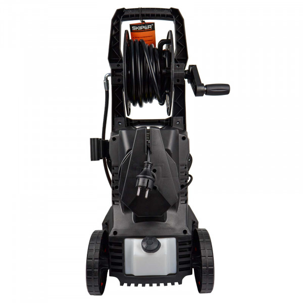 SKIPER SPM180.00 Мойка высокого давления SKIPER PM-180 (2400Вт; 180Бар; 8м шланг; катушка; 11,2кг; встр.пен)