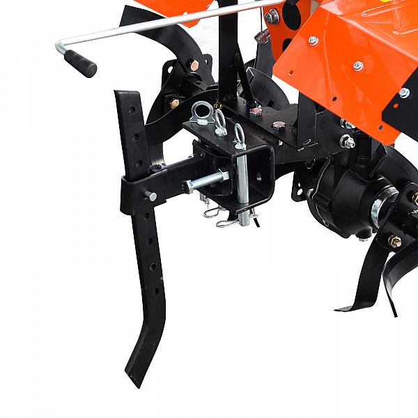 SKIPER SSP860S.00 Культиватор SKIPER  SP-860S (8 л.с., без ВОМ, пон.передача 3+1, большой бак и глушитель, без колёс)