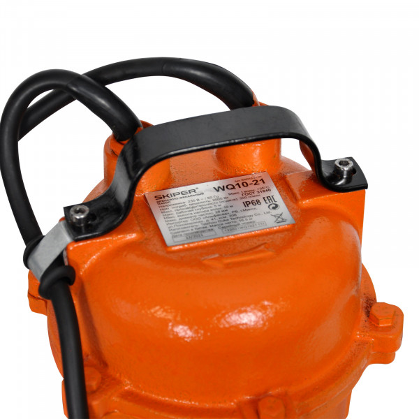 SKIPER SWQ10-21.00 Насос дренажно-фекальный Skiper WQ10-21 (с измельчителем, 2000 Вт, 300 л/мин, чугун, попл.выкл)
