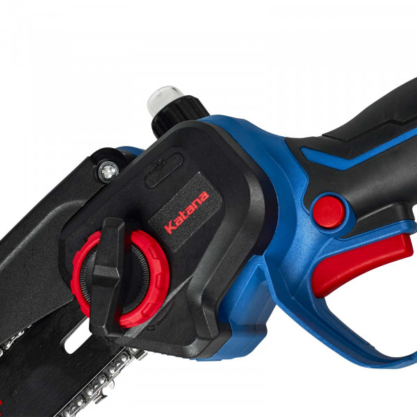 KATANA KAP4209PRO1.00 Пила цепная аккумуляторная KATANA AP4209PRO-1(21В,1x2Ач,бесщёт.,шина20см,защ.кож.,смазка цепи,бесклю