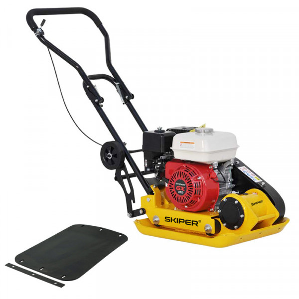 SKIPER SC90HWM.00 Виброплита SKIPER C90H-WM (Honda GX160, 5.5л.с., плита 54х42см., 15кН, 25м/мин, рез. ковр, колёса)