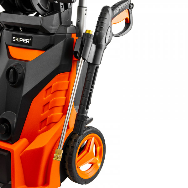 SKIPER SPM210PRO.00 Мойка высокого давления SKIPER PM-210 PRO (2800Вт; 210 Бар; 8м шланг; 19,5кг; бесщ.дв;катушка;щётка)