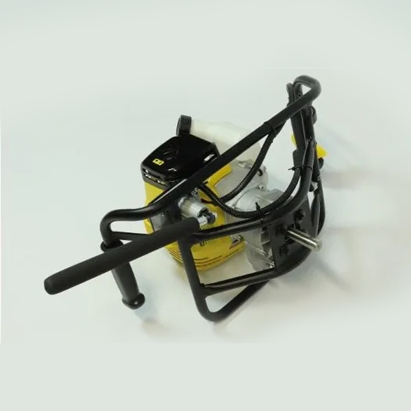 CHAMPION AG452A Мотобур, 1,46 кВт, 52 см.куб., без шнека