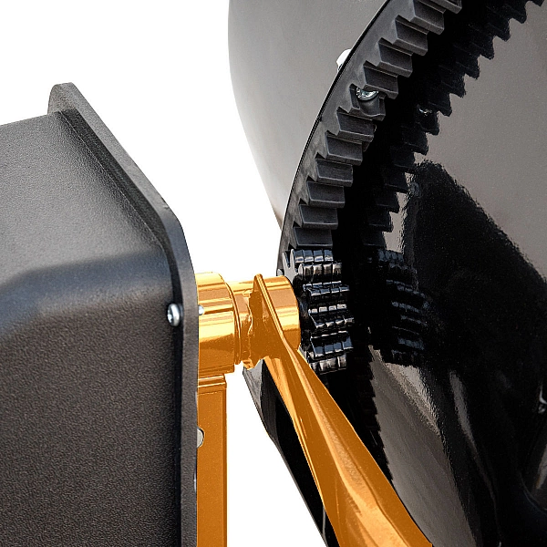 Бетоносмеситель PARTISAN PT 205