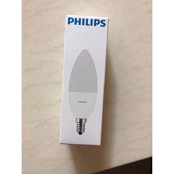 Умная лампа с управлением Philips smart bulb E14