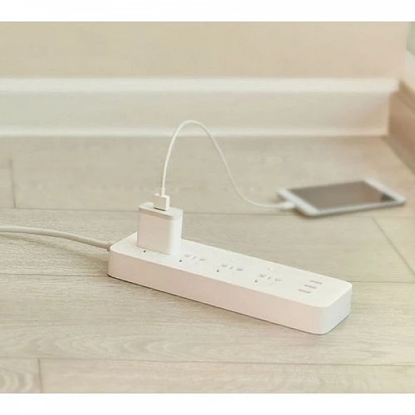 Сетевой фильтр Xiaomi Mi Power Strip (4 розетки + 3 USB-разъема)