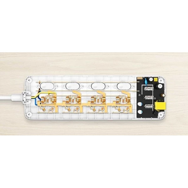 Сетевой фильтр Xiaomi Mi Power Strip (4 розетки + 3 USB-разъема)
