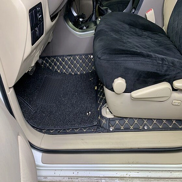 Коврик 5D Kristall deluxe для TOYOTA Land Cruiser 200