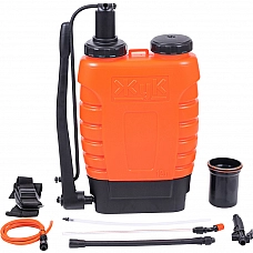 Опрыскиватель Жук Классик ранцевый 12л, трансформируется как под правую так и под левую руку. Опрыскиватель Жук Классик ранцевый 12л, трансформируется как под правую так и под левую руку.