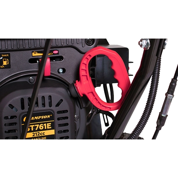 CHAMPION ST761E Снегоотбрасыватель, 7,0л.с, захват шир.61см.,6F/2R колеса 3л.,212 см.куб.,эл.стартер,фара