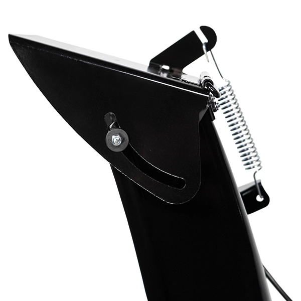 CHAMPION STT761E Снегоотбрасыватель, 7 л.с., 61 см, 6F/2R гусеницы, бак 3 л, эл.стартер, фара, обогрев рук