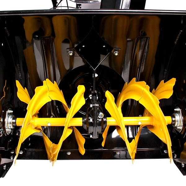 CHAMPION ST662E Снегоотбрасыватель, 6,5 л.с.,61см.,6F/2R колеса, бак 3,6л., эл.стартер, фары,обогрев рук