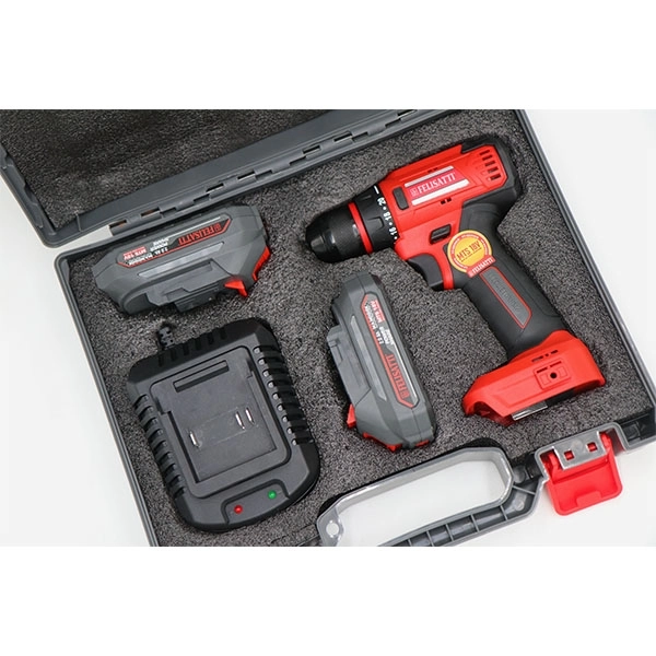 Felisatti FT19068(19068) Аккумуляторная дрель-шуруповерт, 18 В, 50 Нм, 0-500/0-1500 об/мин, 2 аккум 2,0 Ач, М-серия