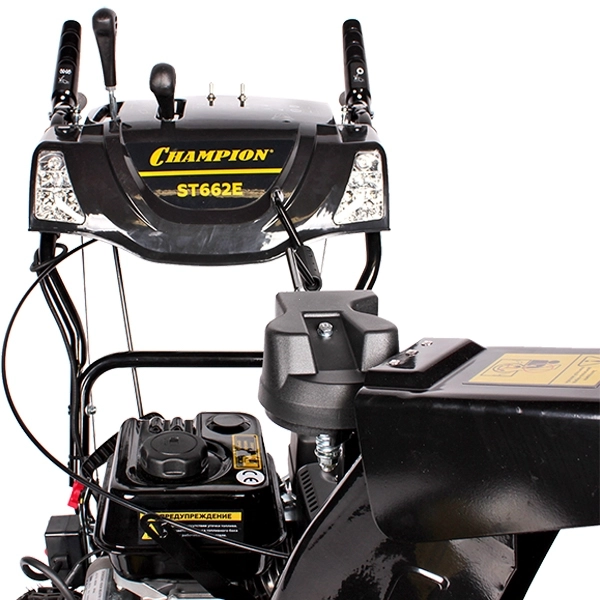 CHAMPION ST662E Снегоотбрасыватель, 6,5 л.с.,61см.,6F/2R колеса, бак 3,6л., эл.стартер, фары,обогрев рук